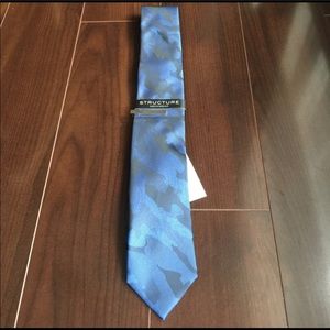 Blue camouflage structure tie with tie bar